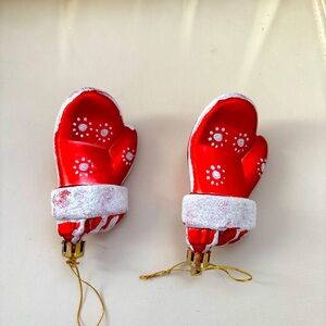 Christmas ornament Blown glass pair of mittens White Ribbon Red White Rare